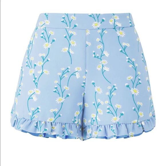 Draper James Pants - Draper James // Daisy Vine Ruffle Shorts